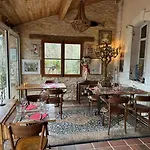 Domaine Lapin Qui Rit , Celine Bed & Breakfast